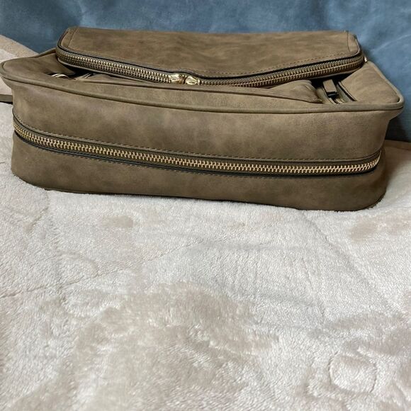 Olive Green Satchel Messenger Crossbody Bag - Picture 7 of 15